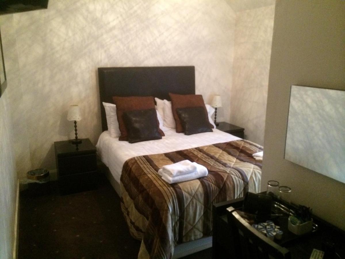 The Spinnaker Hotel غوروك المظهر الخارجي الصورة