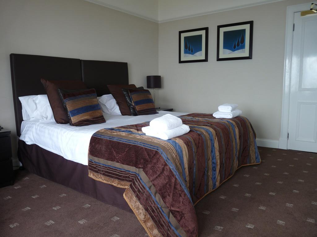 The Spinnaker Hotel غوروك الغرفة الصورة