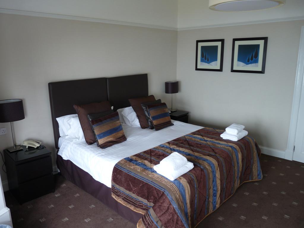 The Spinnaker Hotel غوروك الغرفة الصورة