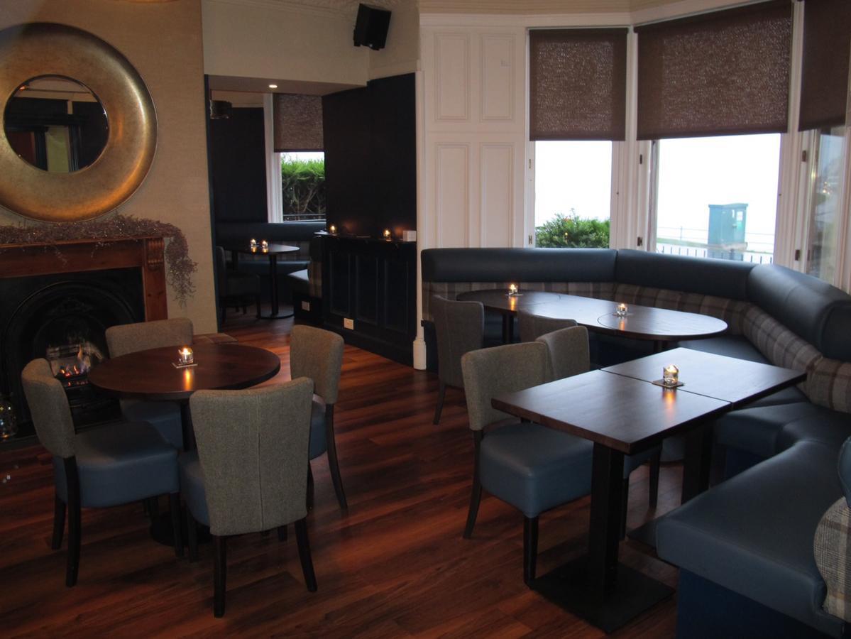 The Spinnaker Hotel غوروك المظهر الخارجي الصورة
